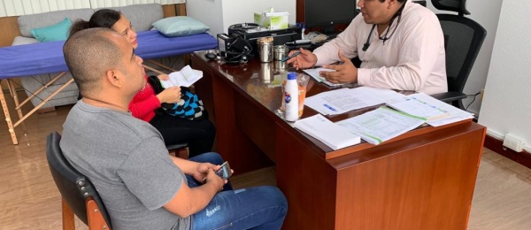 Colombianos en Guayaquil se beneficiaron de los chequeos médicos preventivos organizados por el Consulado de Colombia en octubre 2019
